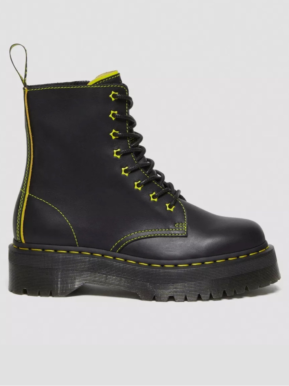 Dr. Martens Jadon II Neon Star Leather
Platform Woman’s size 8 NEW!!! RARE!!!